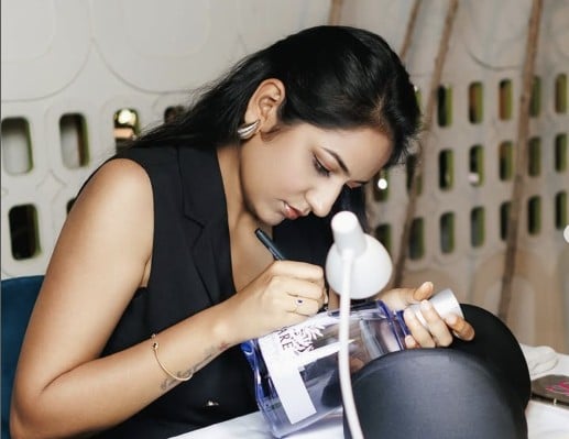 Siddhi | Luxury Calligrapher & Engraving Artist by The Luxury Engraving Company
