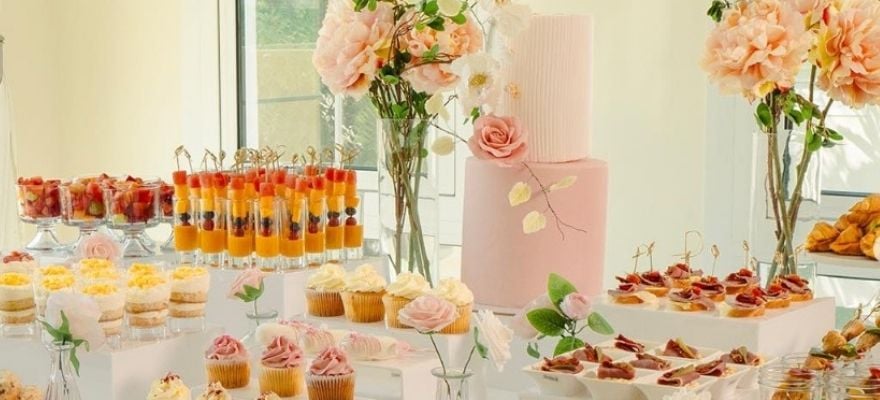 Caroline Bakery - Cakes & Desserts by Caroline Bakery