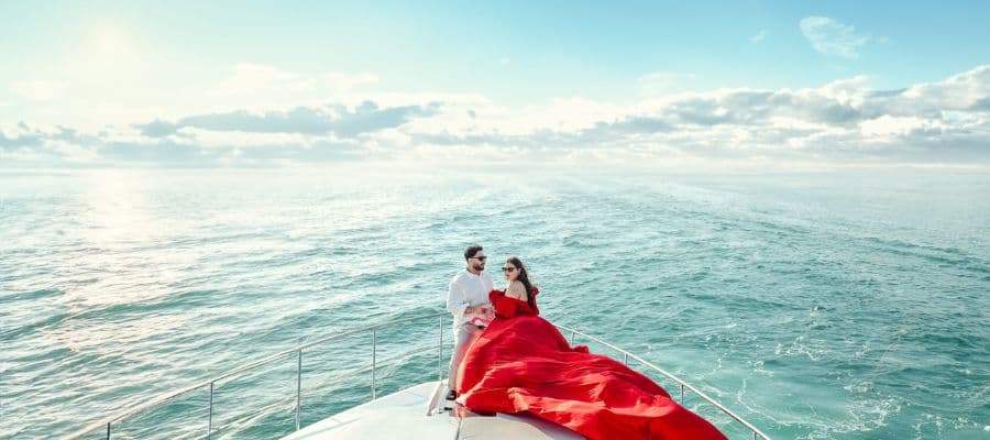 Luxury Yacht Proposal by Proposal Dubai