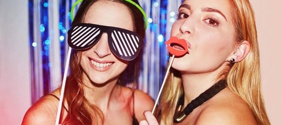 Photo & 360 Video Booth Rental Dubai | Box Entertainment by Box Entertainment